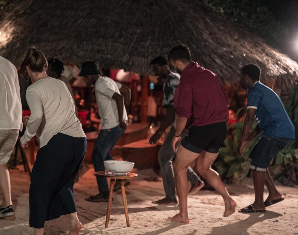 Pili Pili Swahili Lodge Джамбиани Экстерьер фото